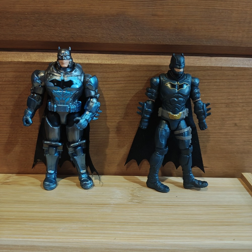 Lot of 2 Batman 3" 4"‎ Mini Figures [High Articulation]